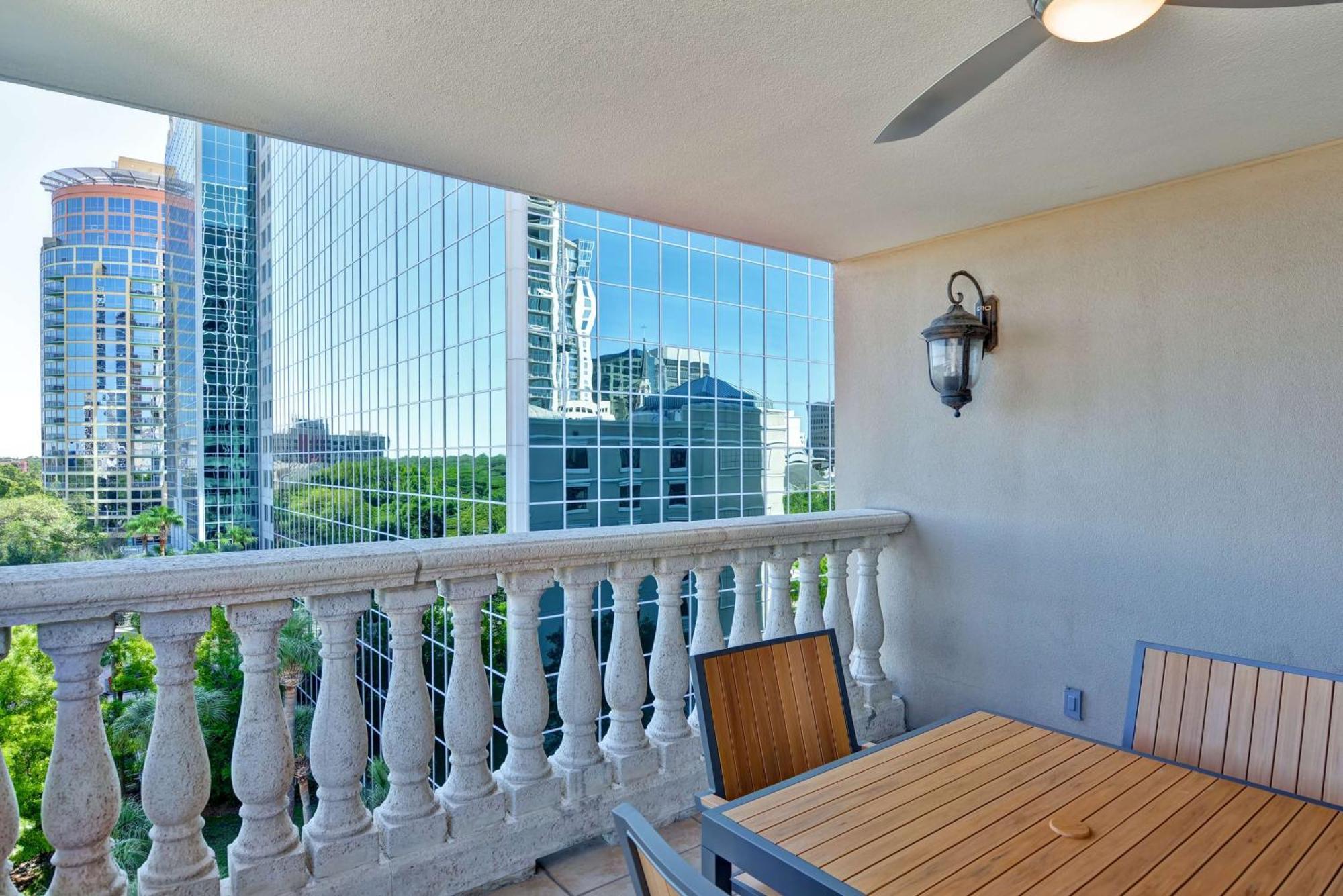 Embassy Suites By Hilton Orlando Downtown Εξωτερικό φωτογραφία